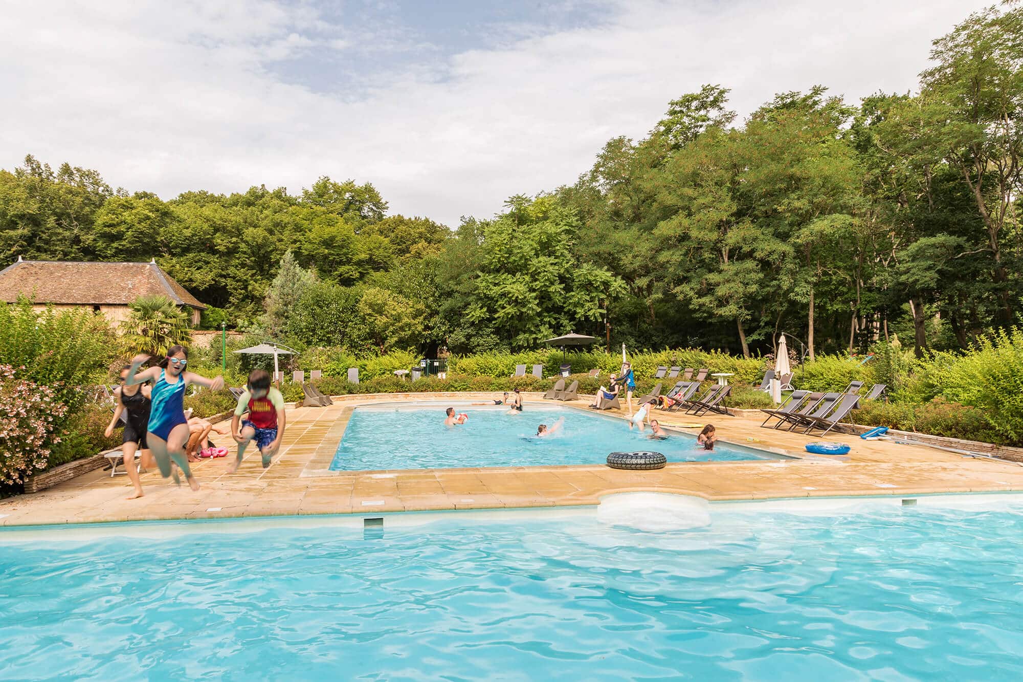 Campsite swimming pool - Campsite Château de Chanteloup