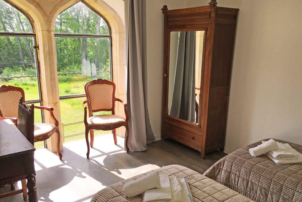 Camping Chateau De Chanteloup : Blog Gites Grande Orangerie chambre du haut