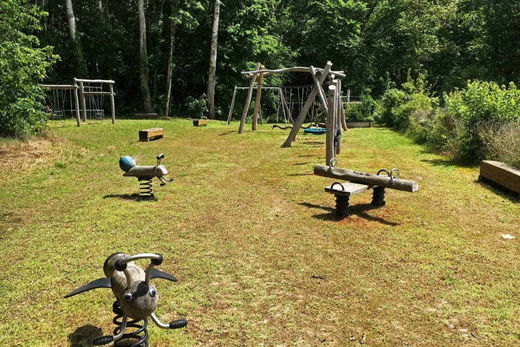 Camping 5 étoiles Château de Chanteloup : l'aire de Jeux