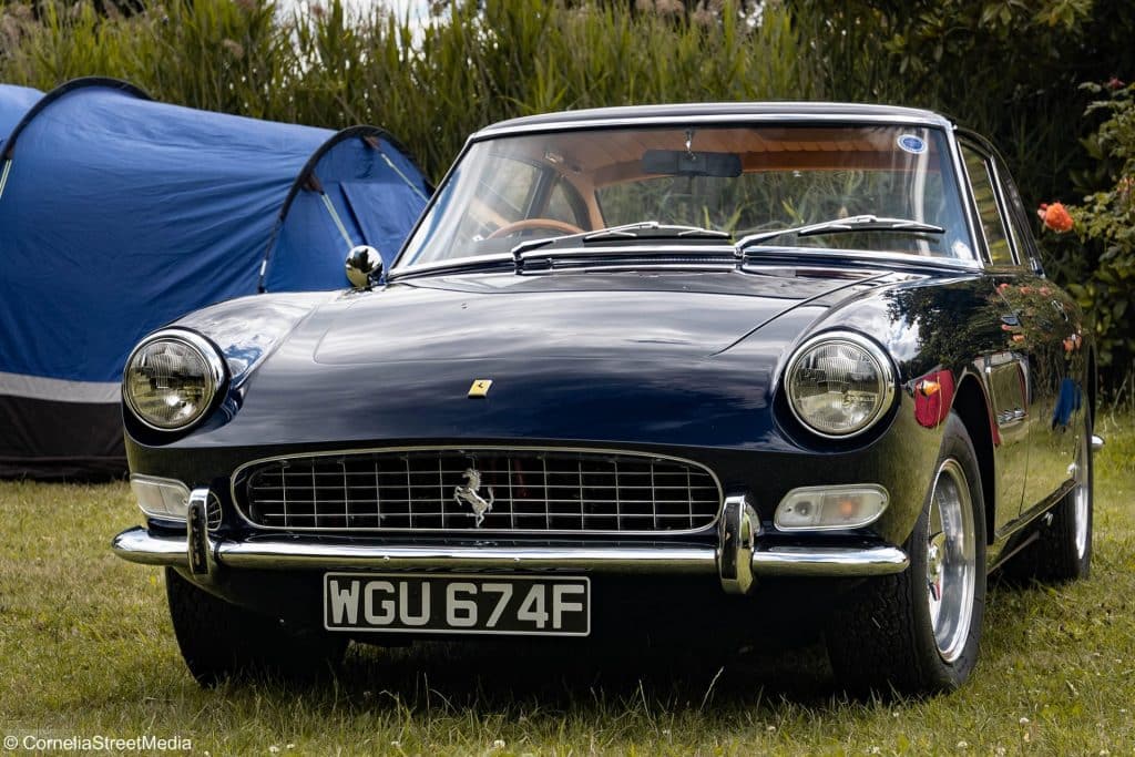 Camping 5 étoiles Château de Chanteloup - Le Mans Classic - Cornelia Belle Voiture3