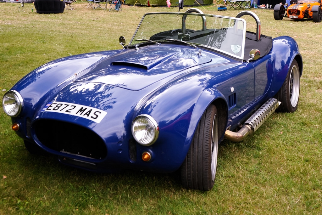 Camping 5 étoiles Château de Chanteloup - Le Mans Classic 2023 - concours très belles voitures