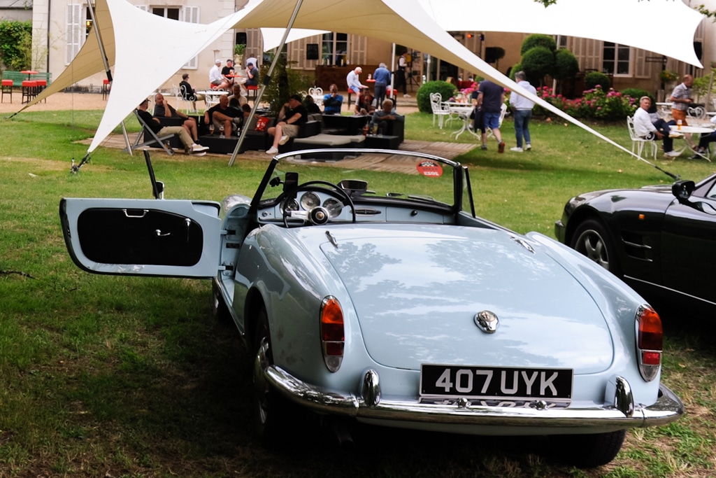 Camping 5 étoiles Château de Chanteloup - Le Mans Classic 2023 - concours très belles voitures