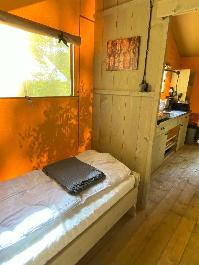Camping Chateau De Chanteloup : Masaimara Chambre3lits2