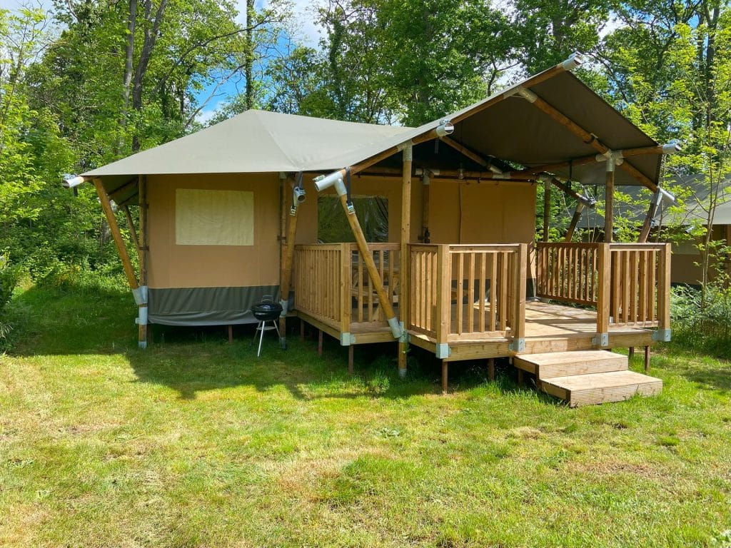 Camping Chateau De Chanteloup : Masaimara Vue Exterieur