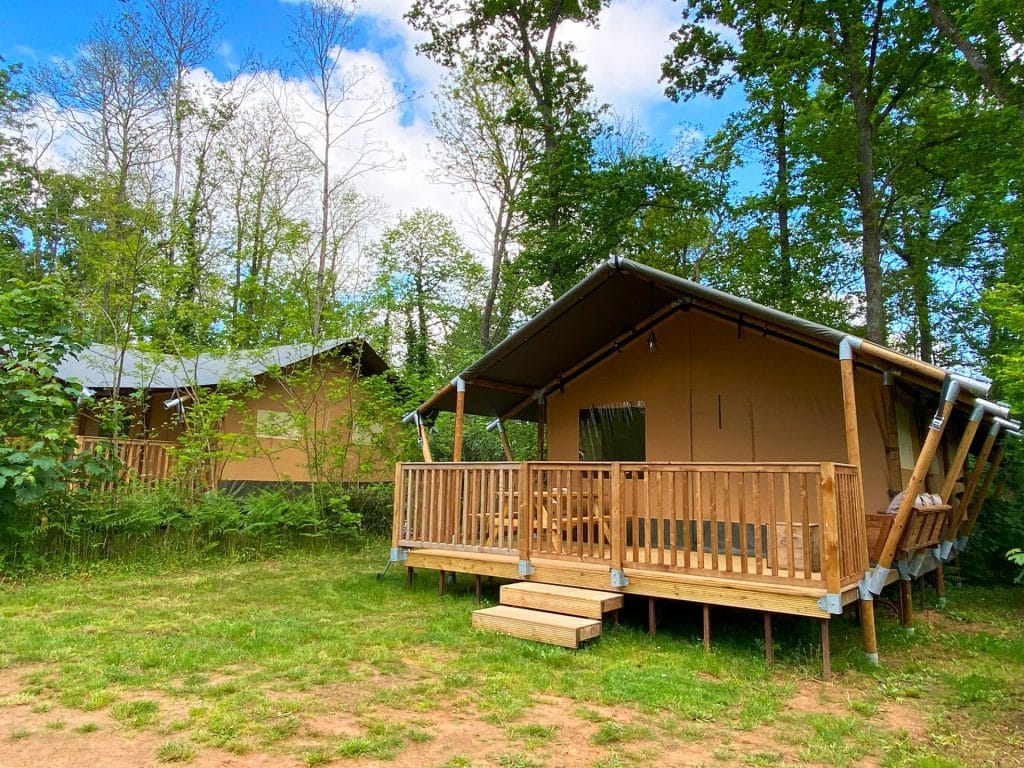 Camping Chateau De Chanteloup : Uluru Vue Exterieure2