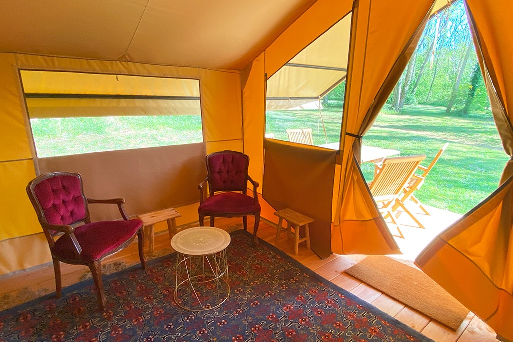 Camping Chateau De Chanteloup : Glampings Camping Chateau De Chanteloup Blog All In One Bois Zone Interieur Vue Fenetres