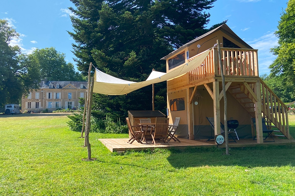 Camping Chateau De Chanteloup : Glampings Chateau De Chanteloup Vue Chateau