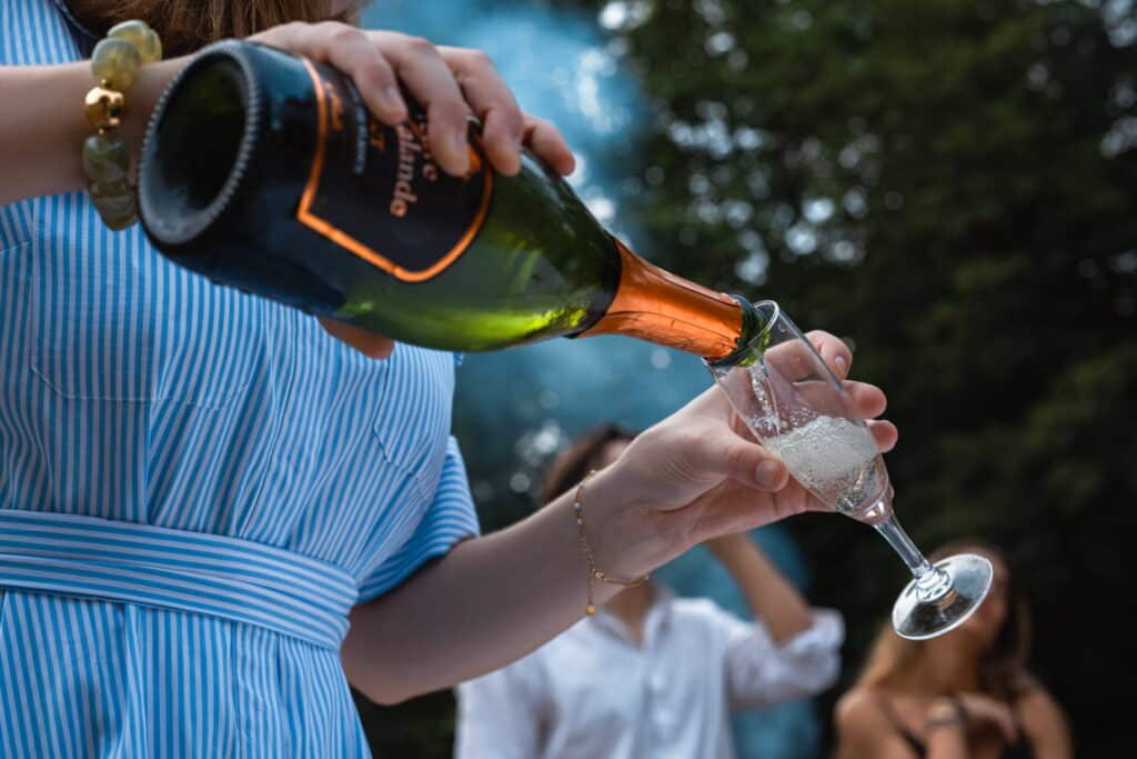 Camping 5 étoiles Château de Chanteloup : animation grand BBQ samedi soir en haute saison Veuve Lalande