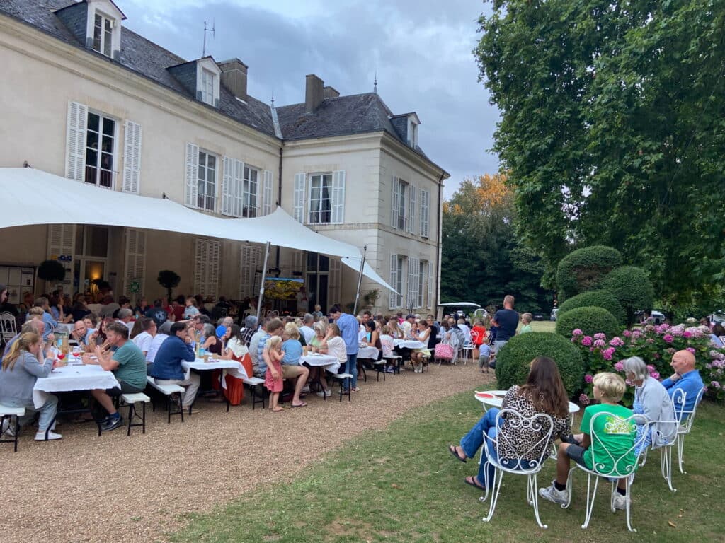 Camping 5 étoiles Château de Chanteloup : animation Pub Quizz